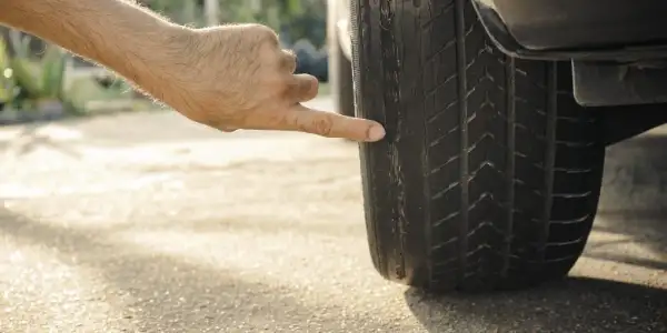 Towing Services in Aurora 5 uneventreadwear